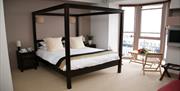Four Poster