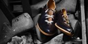 Last shoes