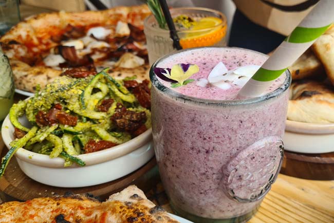 Courgetti & smoothie at Purezza, Brighton